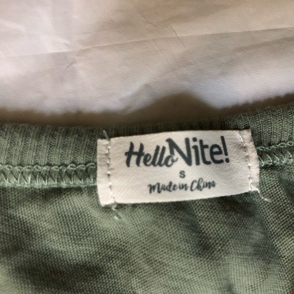 💥Super Sale💥 NWOT Hellonite Sunday Funday Tank Sleeveless Caged Sides/open - Picture 2 of 4